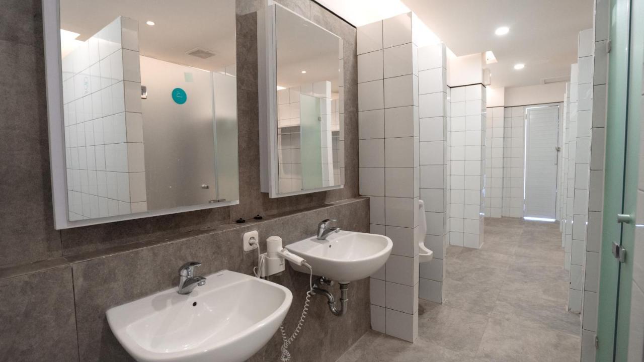 Earth Single,1037278609:JPEG